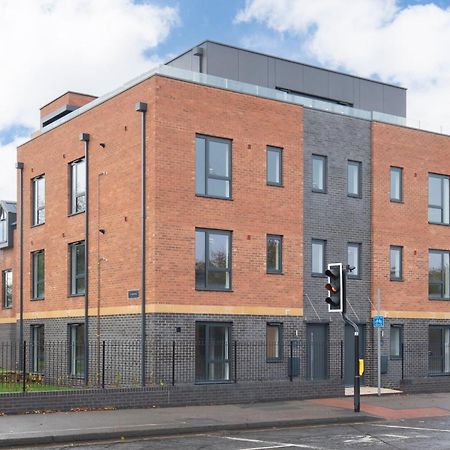 Elliot Oliver - Luxurious Two Bedroom Apartment With Parking Gloucester Extérieur photo